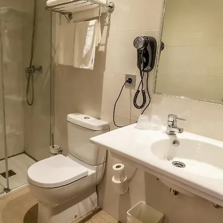 Hostal Santo Domingo De Silos Konukevi Santo Domingo De Silos