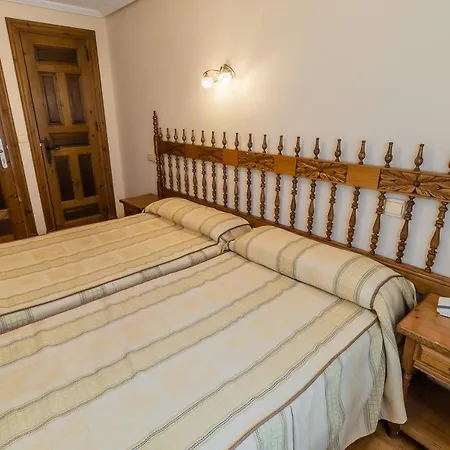 Affittacamere Hostal Santo Domingo de Silos