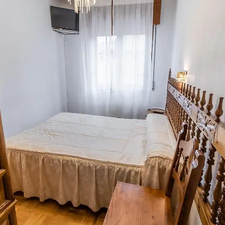 Affittacamere Hostal Santo Domingo de Silos *