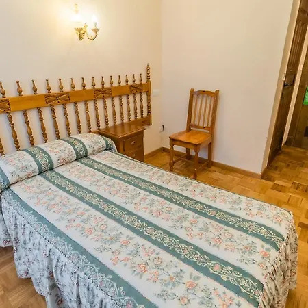 Konukevi Hostal Santo Domingo De Silos