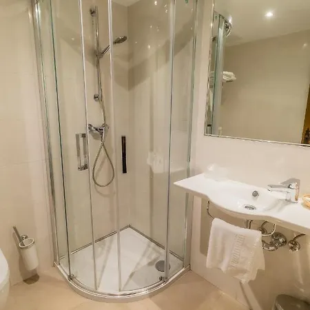 Hostal Santo Domingo De Silos * Santo Domingo De Silos