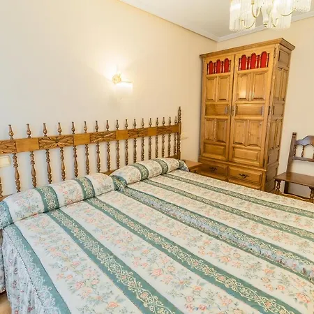 Hostal Santo Domingo De Silos * Santo Domingo De Silos