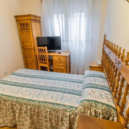 Hostal Santo Domingo de Silos Pensión Santo Domingo De Silos