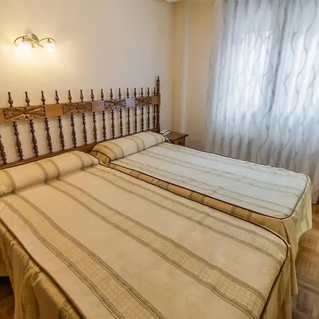 Affittacamere Hostal Santo Domingo de Silos Santo Domingo De Silos
