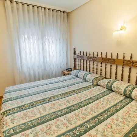 Hostal Santo Domingo De Silos *