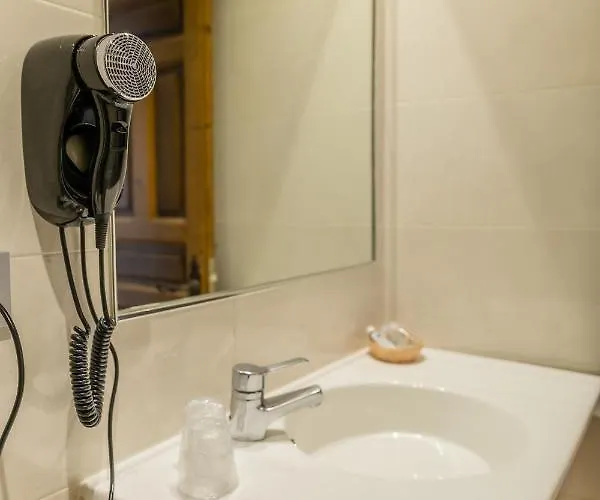 Hostal Santo Domingo De Silos