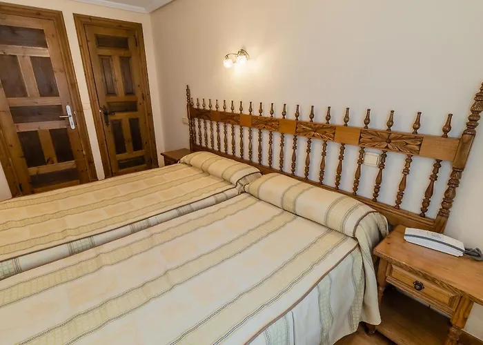 Gasthuis Hostal Santo Domingo De Silos