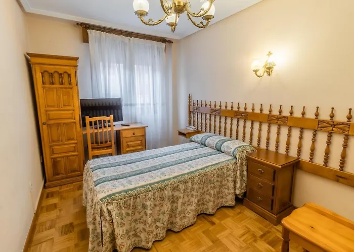 Hostal Santo Domingo De Silos Gasthuis