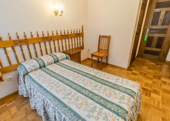 Gasthuis Hostal Santo Domingo De Silos