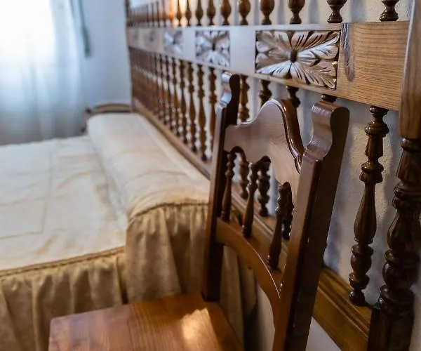 Hostal Santo Domingo De Silos