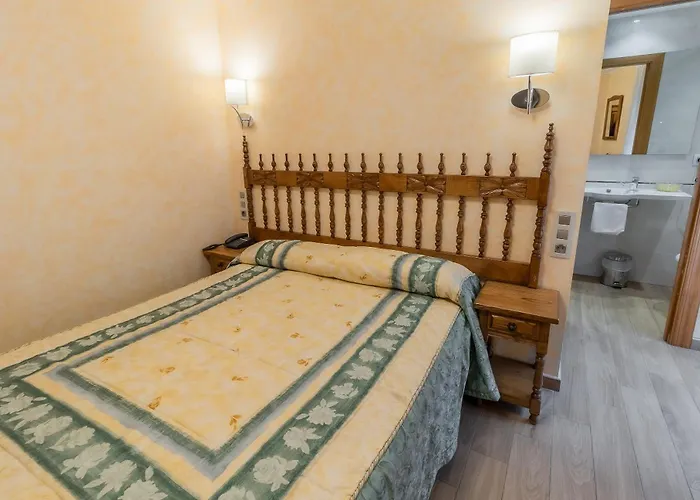 Hostal Santo Domingo De Silos Santo Domingo De Silos