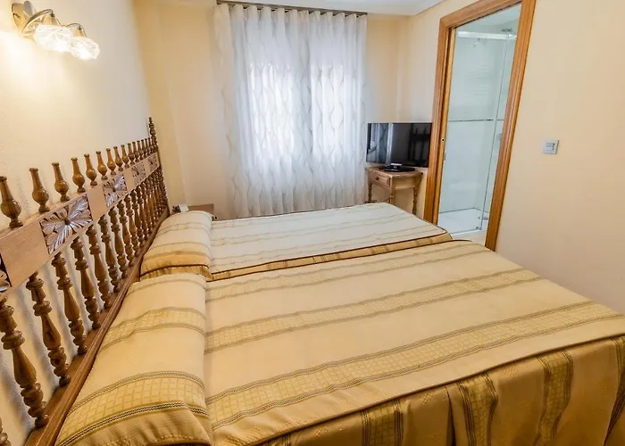 Gasthuis Hostal Santo Domingo De Silos *