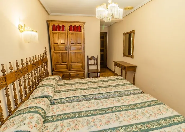 Hostal Santo Domingo De Silos Gasthuis *